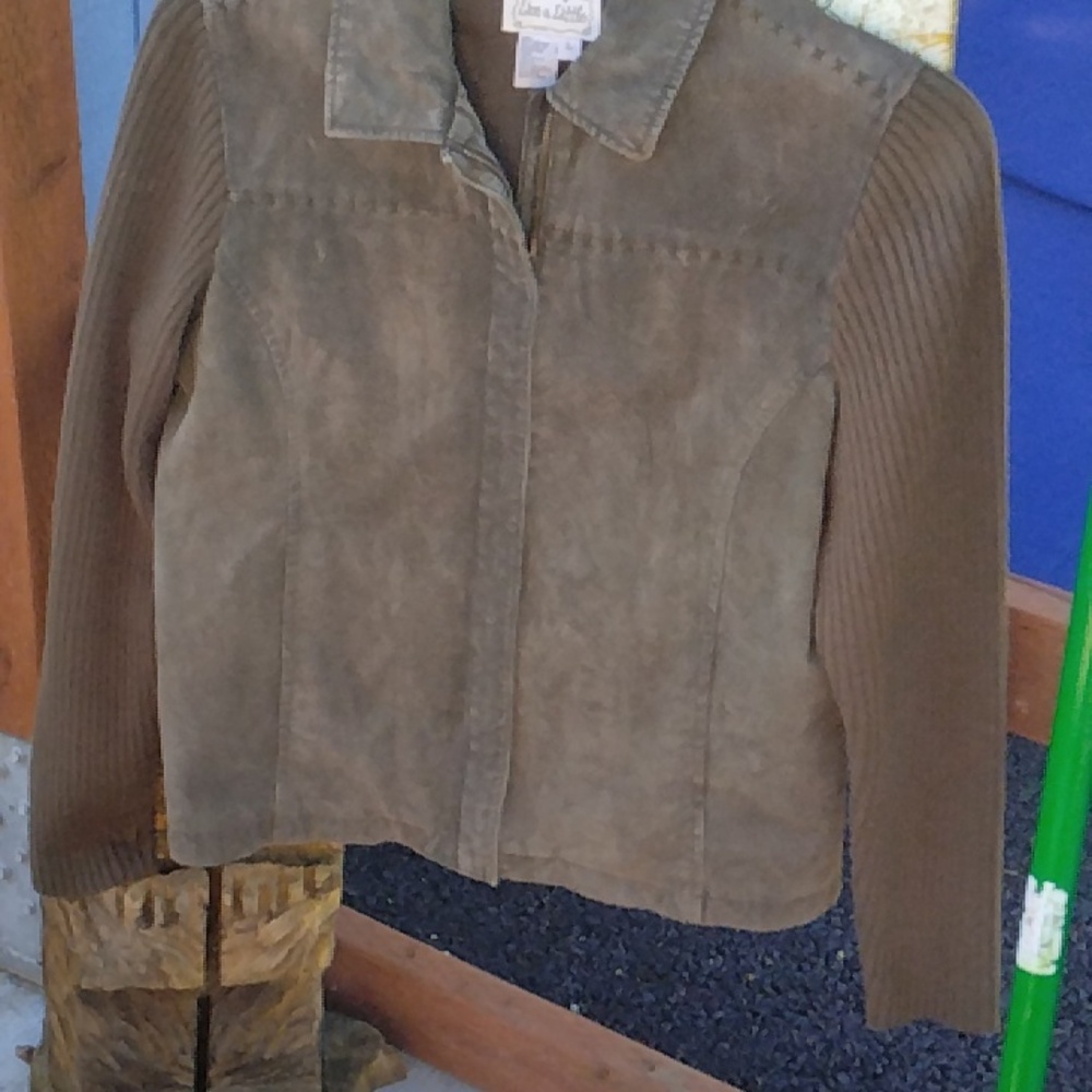 Green swade sweater jacket